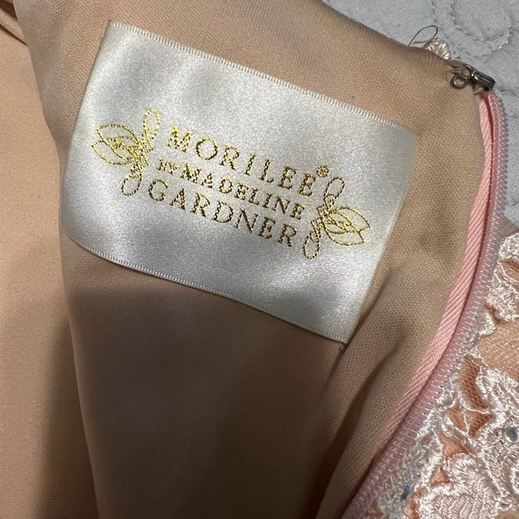 Ivory Evening Gown - Picture 9 of 9